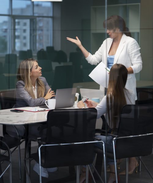 full-shot-women-having-meeting